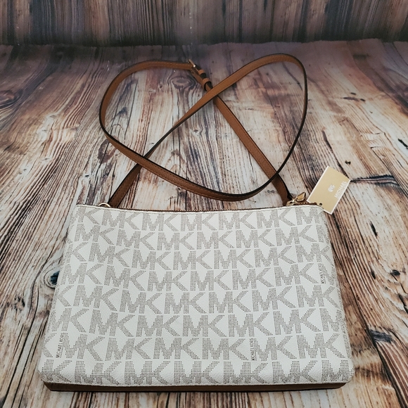 Michael Kors Jet Set Travel DBL Gusset Crossbody - Picture 3 of 14